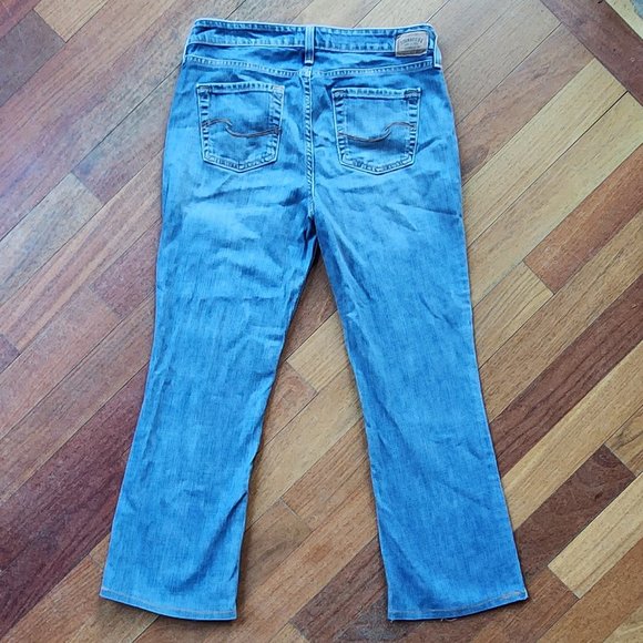 Signature by Levi Strauss Low Rise Bootcut Jeans Size Misses 8 Short - Picture 11 of 16